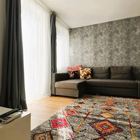 Westend, Peace & Budapest